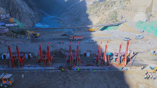 施工現場,崔晨天 攝 (2).JPG